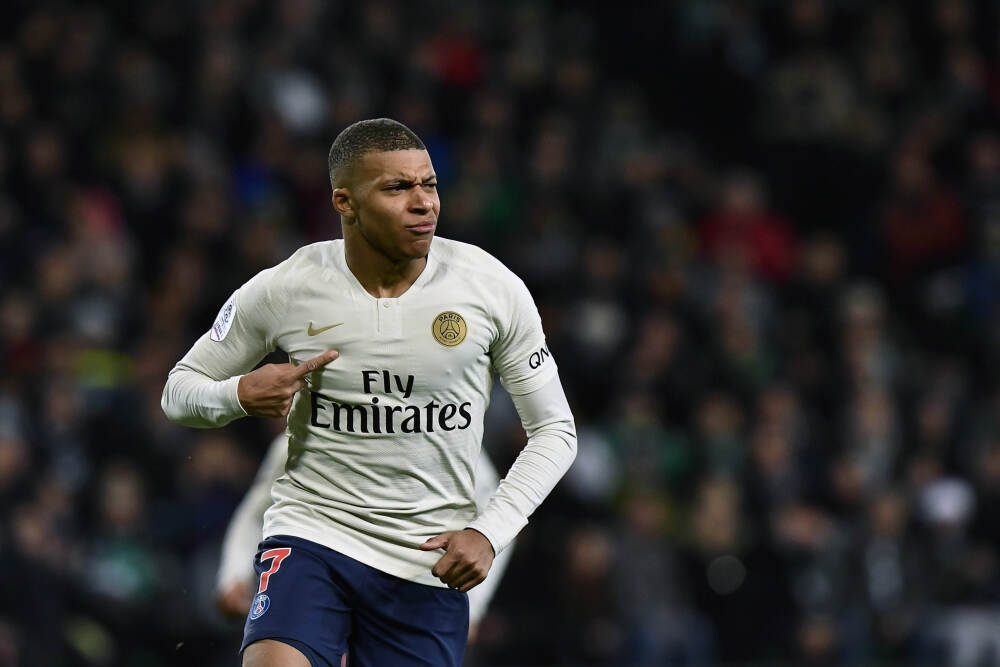 马年春晚主标识为啥长这样？设计师揭秘